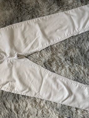 Blue Spice White Denim Jeans with Beige Label Detail